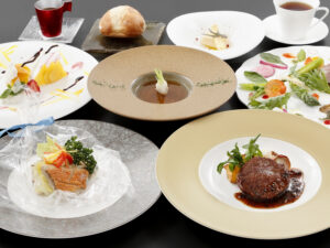 夕食イメージ　創作フレンチ<br />
食事会場　10Fレストラン