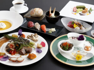 2025-26 Winter<br />
夕食イメージ　和洋折衷コース料理<br />
食事会場　2Fレストラン